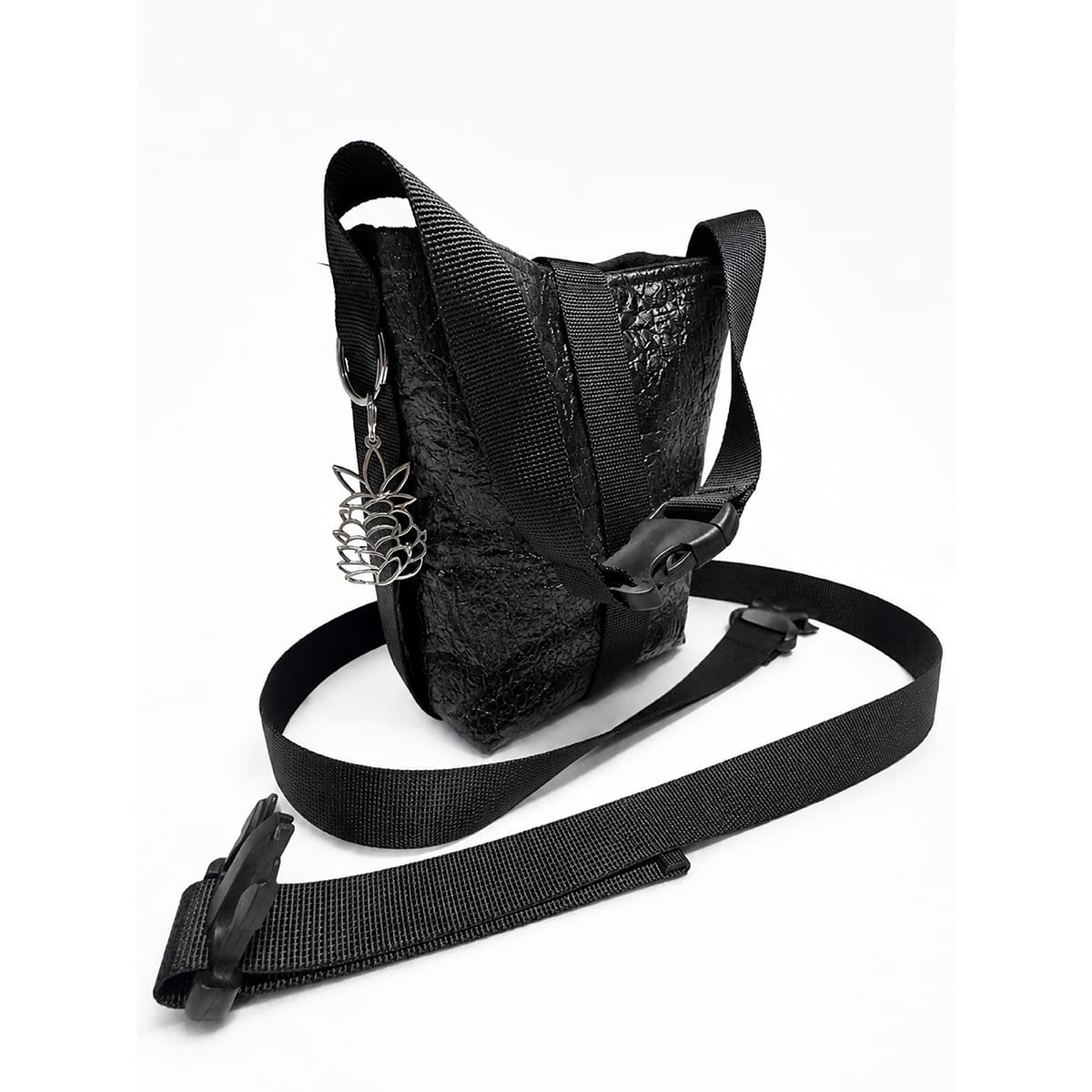 Piñatex Utility Bag (Negro)